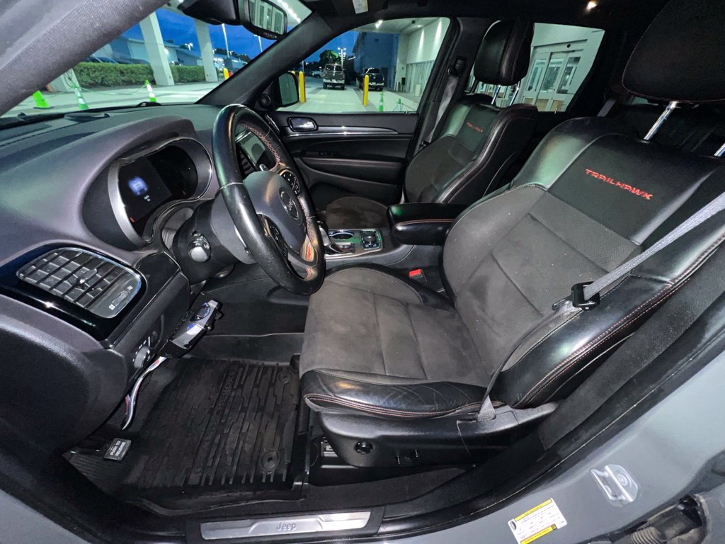 Used 2020 Jeep Grand Cherokee Trailhawk AWD/4WD image 34