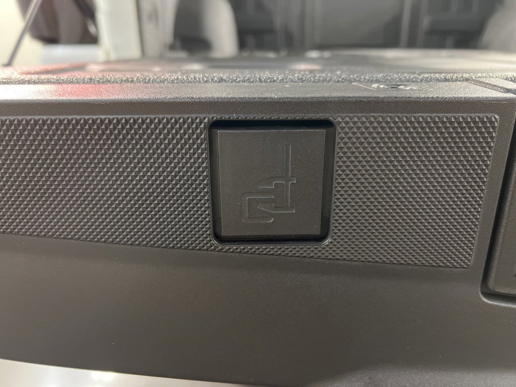 Certified 2025 Ford F150 Lightning Lariat image 37