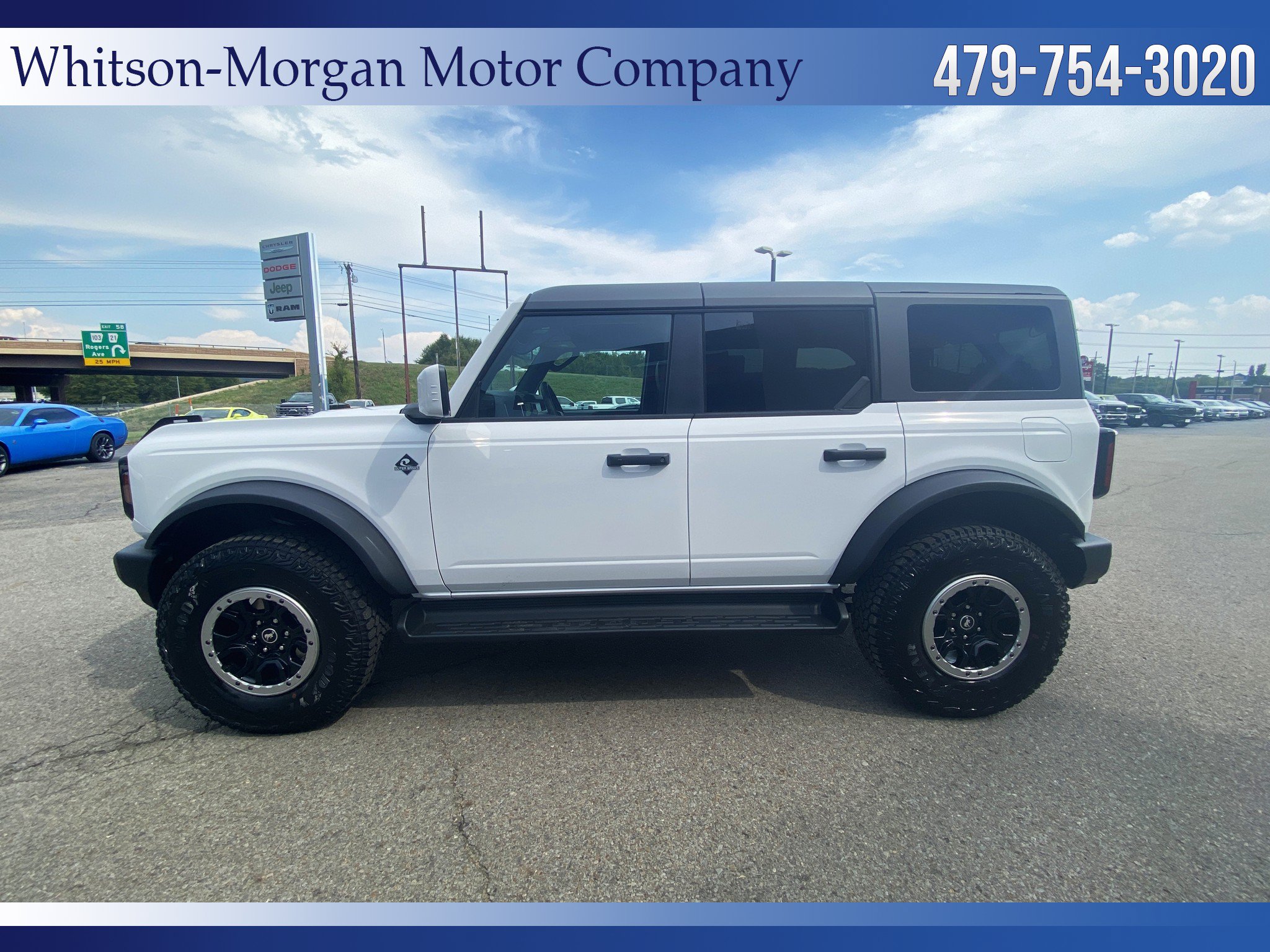 New 2026 Ford Bronco Outer Banks w/ Sasquatch Package AWD/4WD image 3