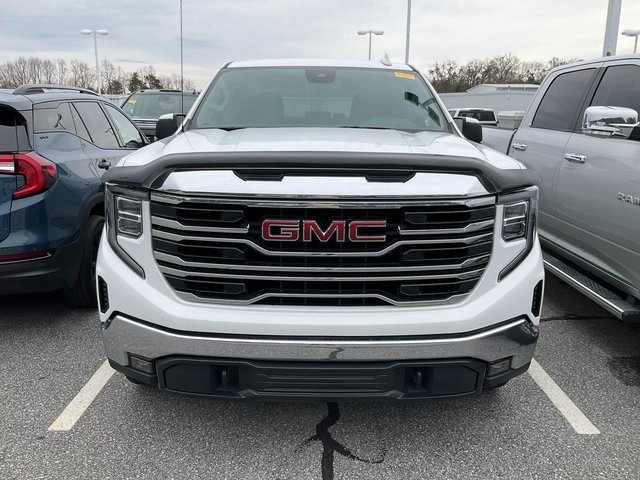 Used 2023 GMC Sierra 1500 SLT w/ SLT Premium Package image 2