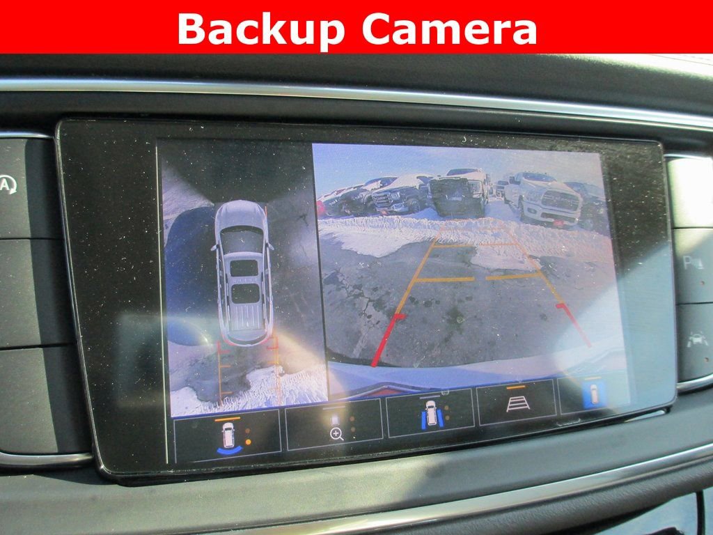 Used 2023 Buick Enclave Avenir image 15