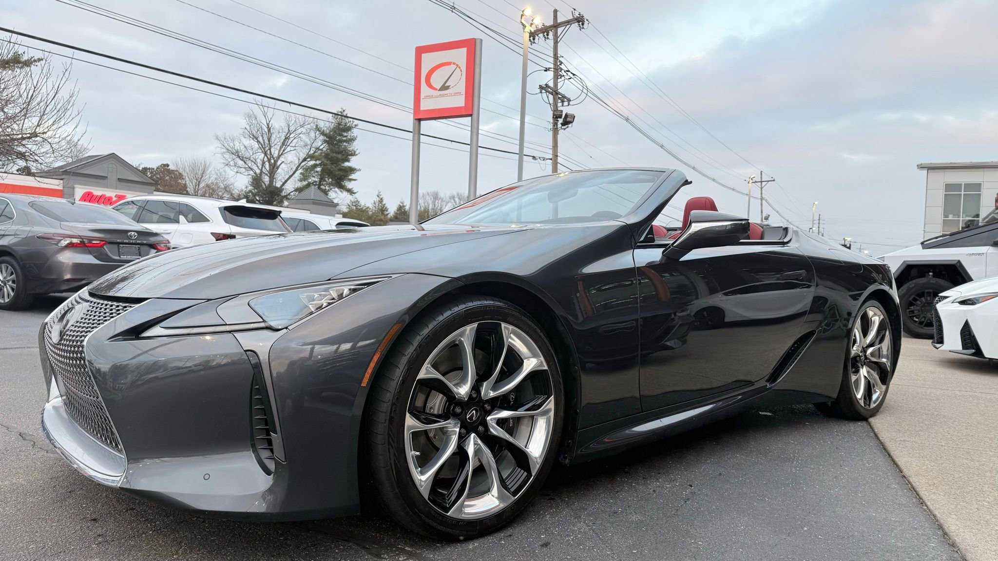 Used 2021 Lexus LC 500 Convertible image 11
