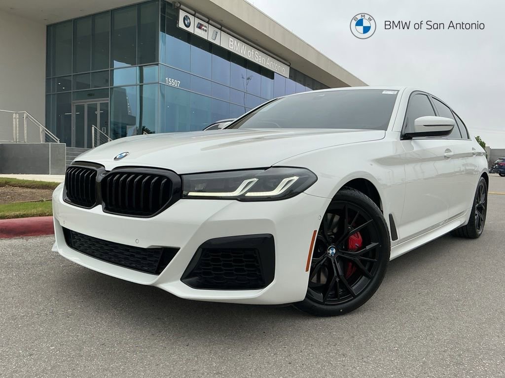 Used 2023 BMW 540i w/ M Sport Package image 1