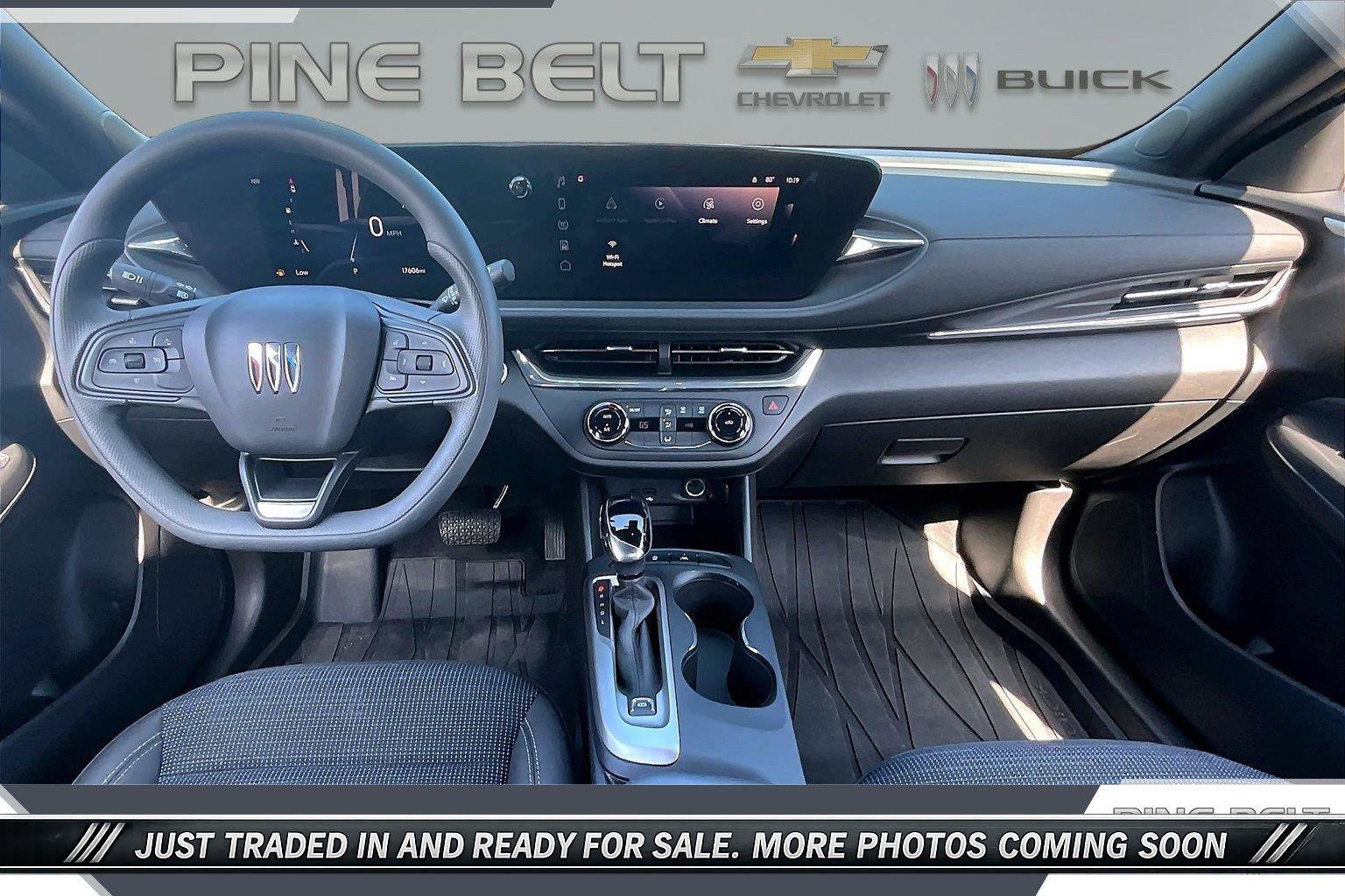 Used 2025 Buick Envista Preferred FWD image 13