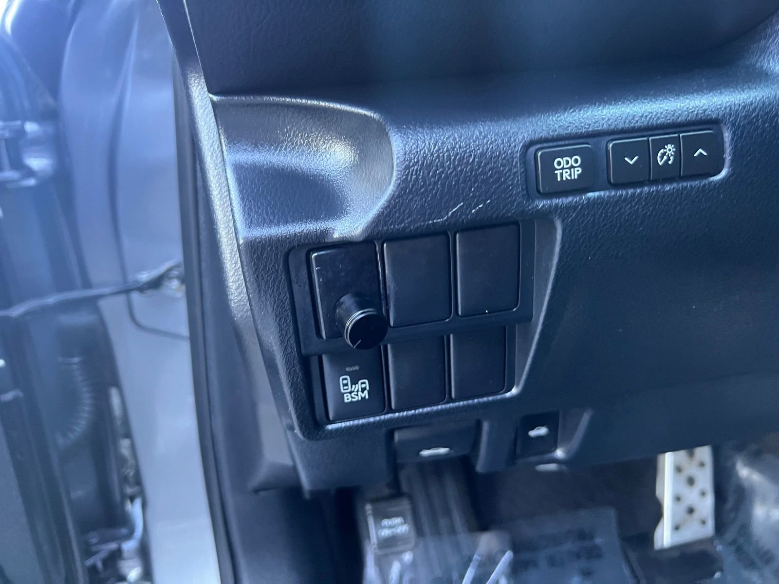 Used 2016 Lexus IS 300 AWD w/ F Sport Package image 32