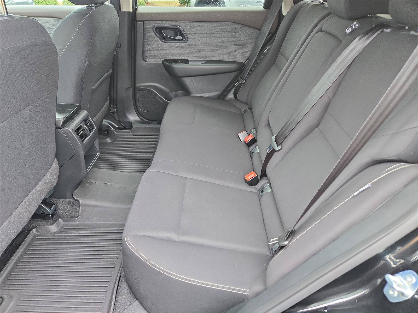 Used 2023 Nissan Rogue S FWD image 16