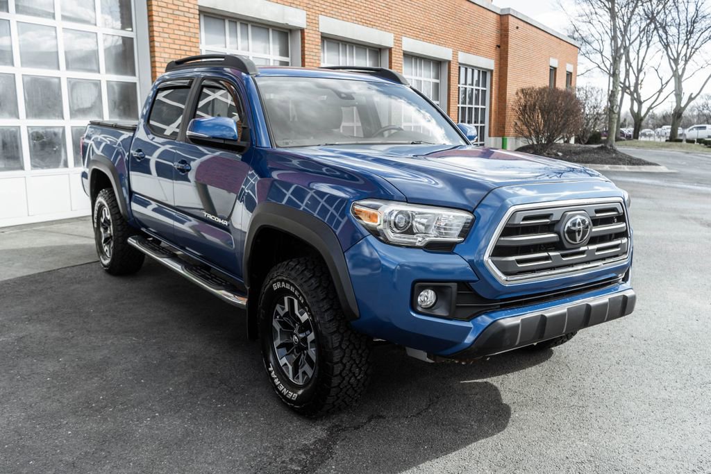 Used 2018 Toyota Tacoma TRD Off-Road image 6