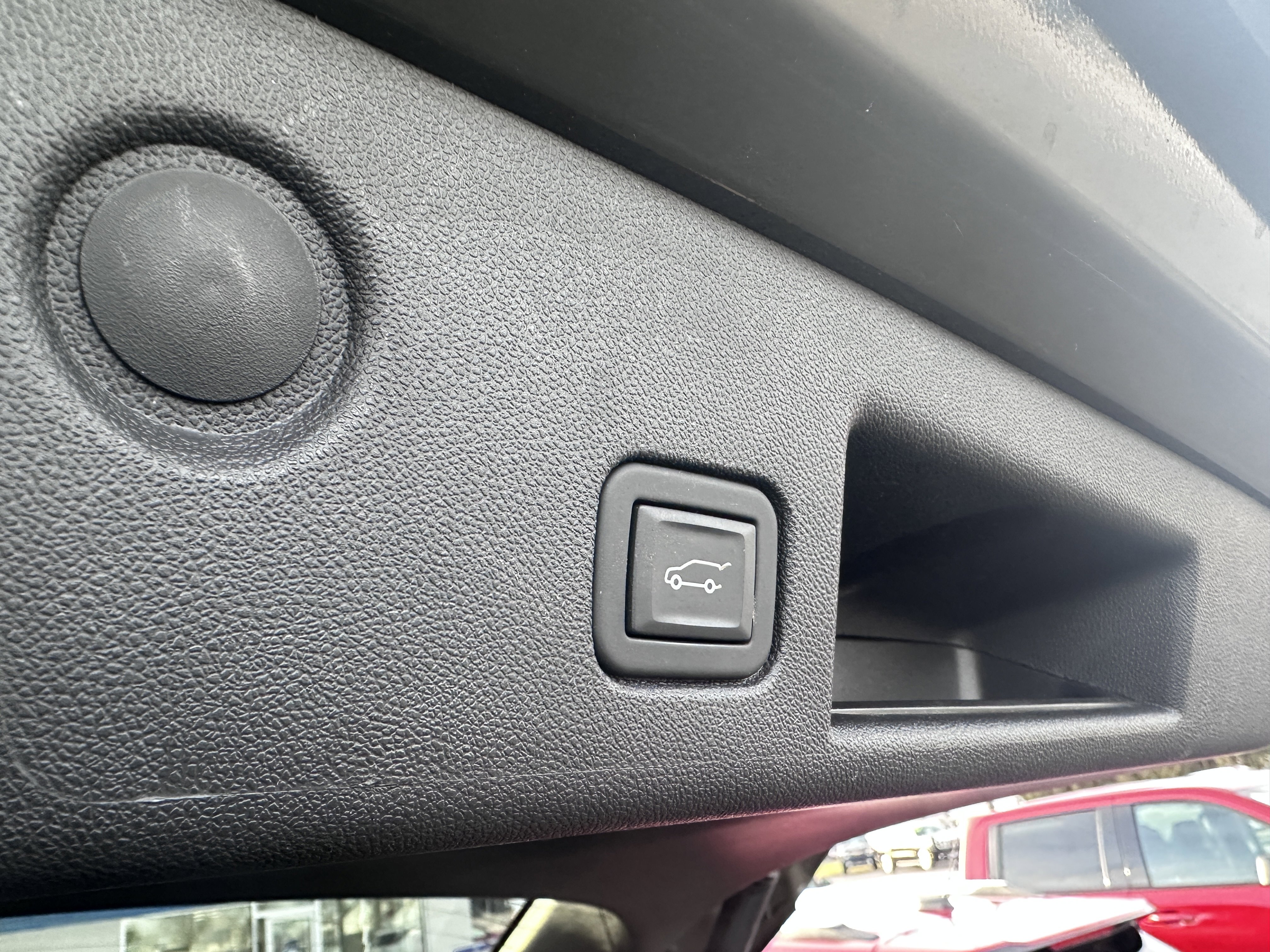 Used 2024 Chevrolet Equinox LT image 12