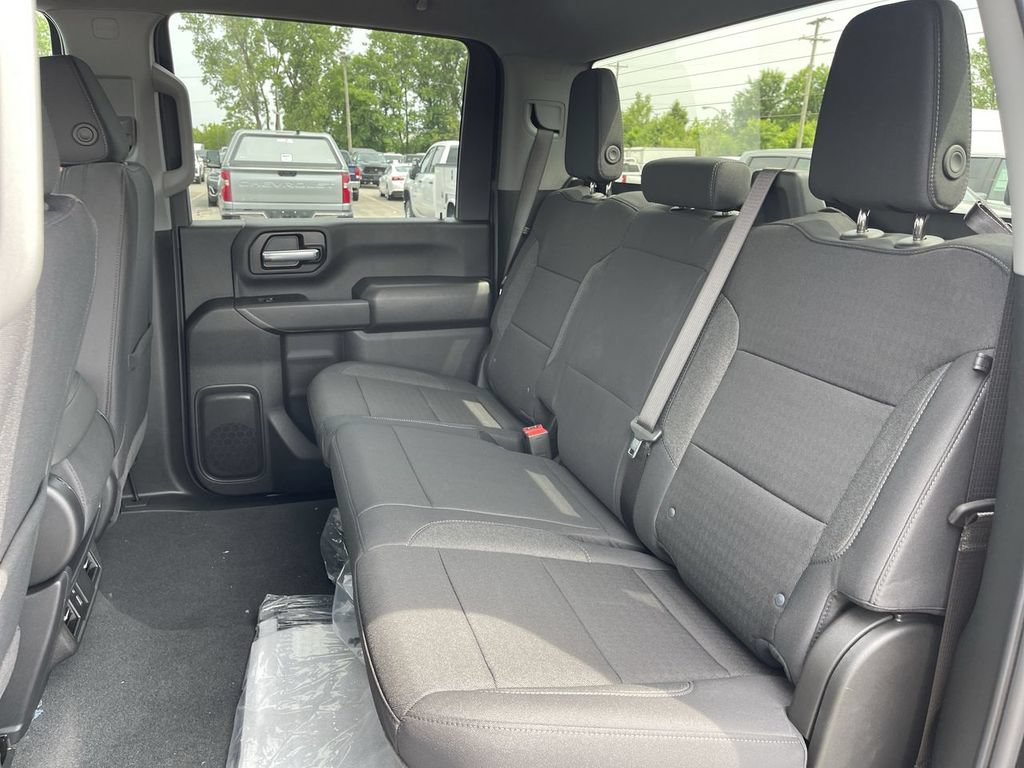 New 2026 Chevrolet Silverado 2500 Custom w/ Custom Value Package AWD/4WD image 21