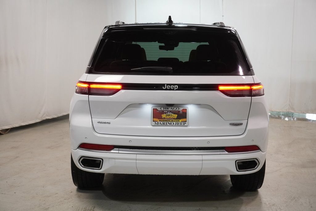 New 2023 Jeep Grand Cherokee Summit AWD/4WD image 9