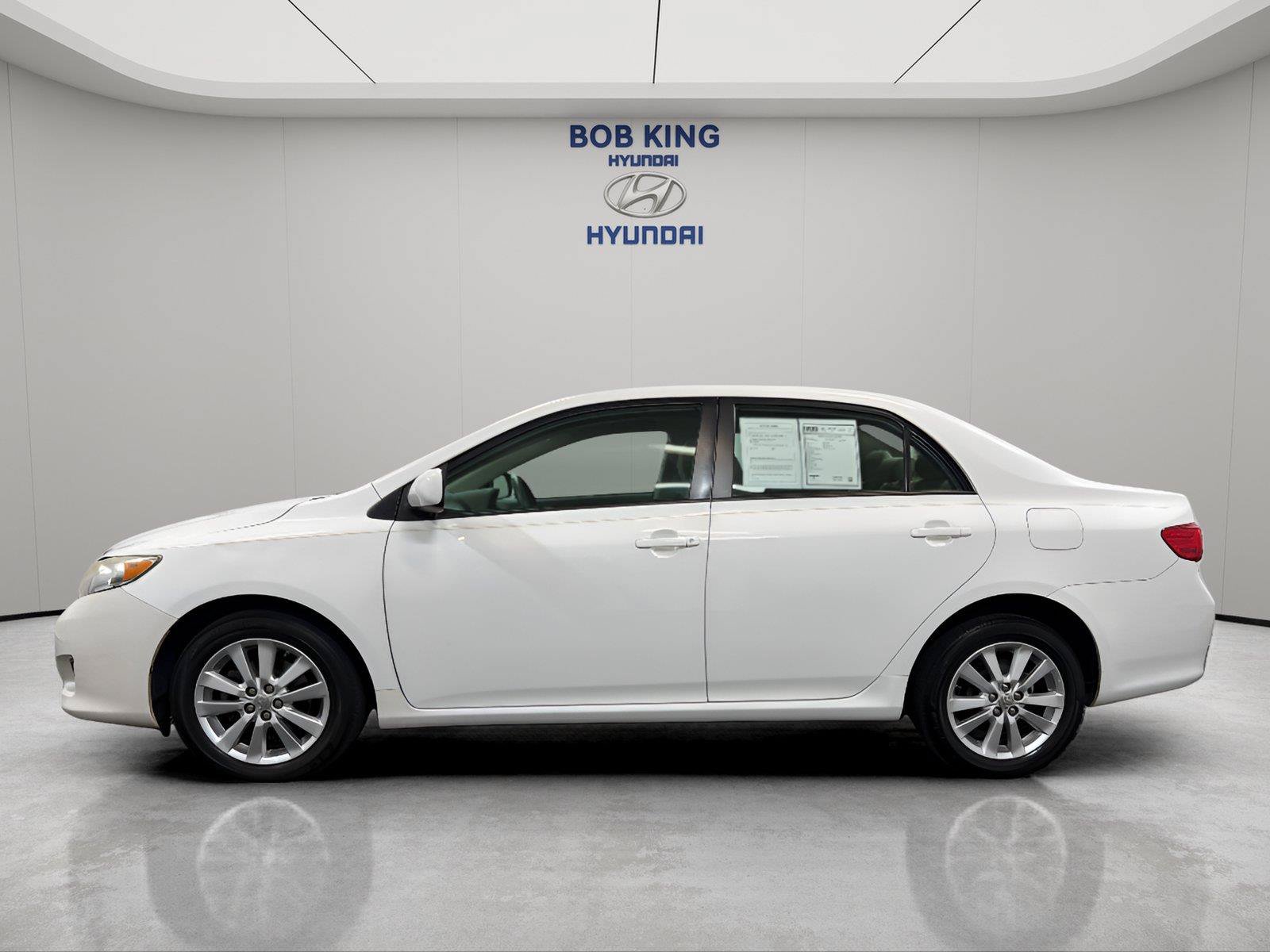 Used 2010 Toyota Corolla XLE FWD image 2