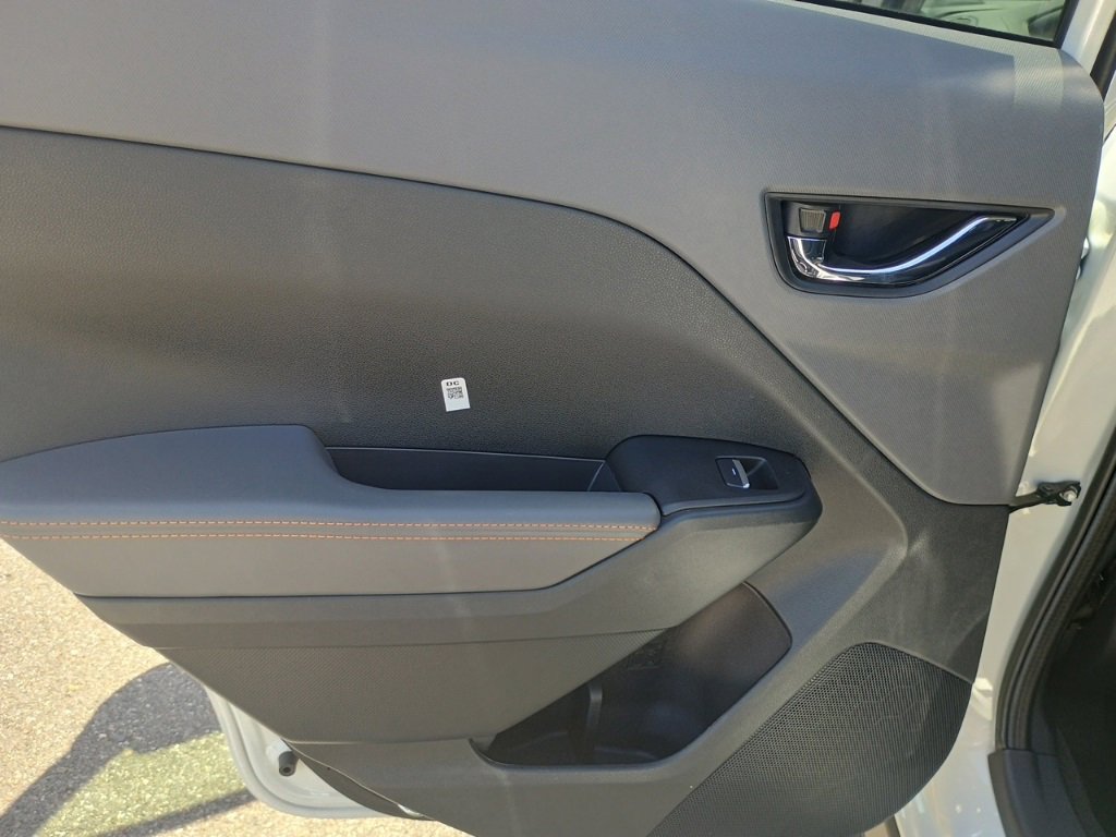 New 2025 Subaru Crosstrek 2.5i Limited w/ Popular Package #3A image 12