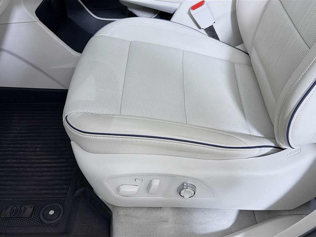 Used 2025 Buick Enclave Avenir w/ Super Cruise Package image 19