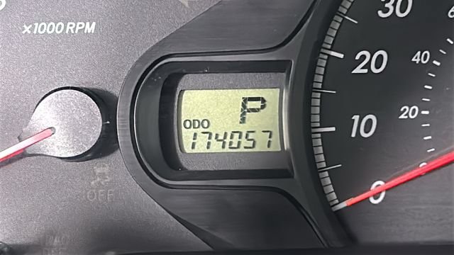 Used 2014 Toyota Sienna LE AWD/4WD image 18