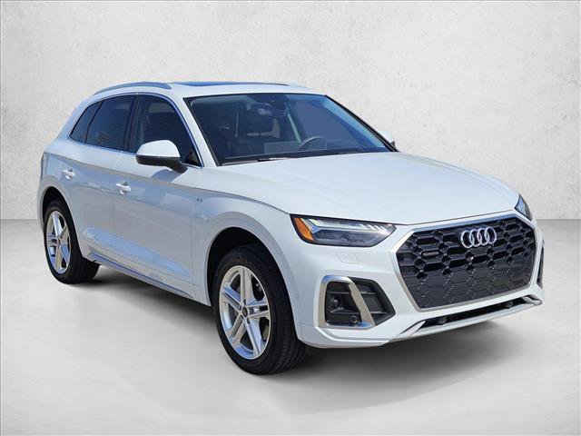 Certified 2024 Audi Q5 e Prestige w/ Prestige Package AWD/4WD image 3