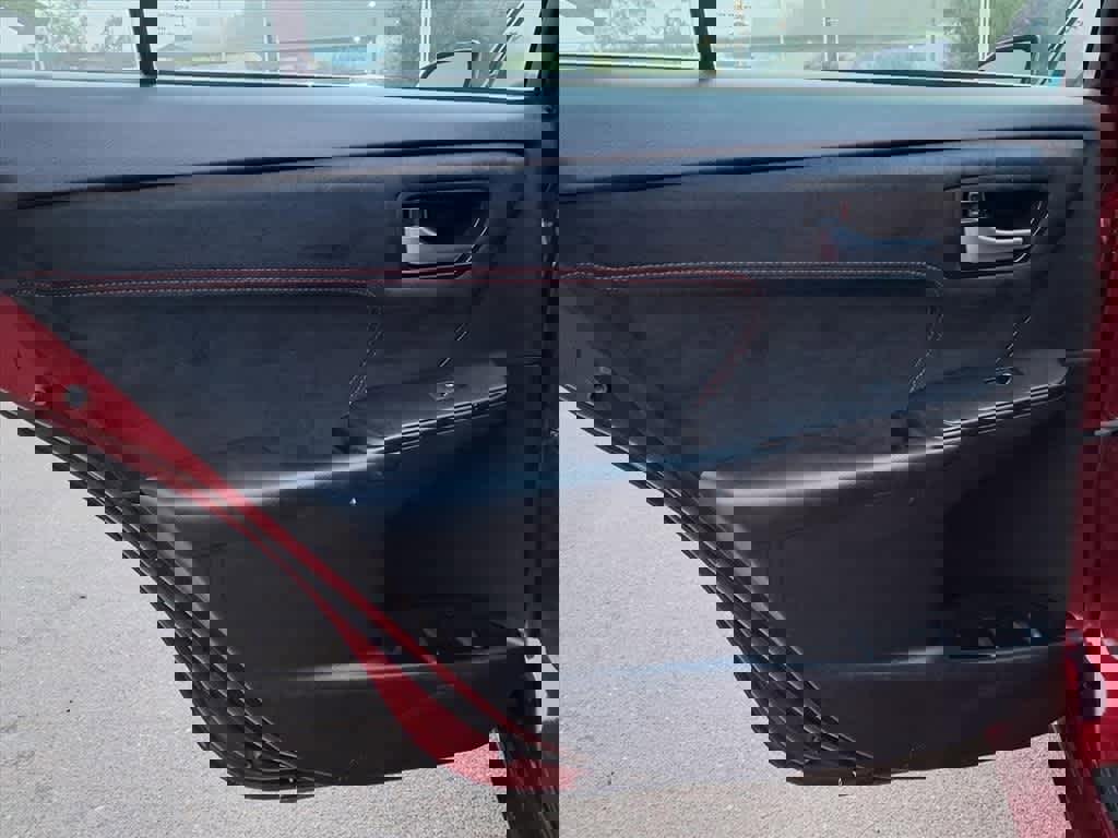 Used 2017 Toyota Camry LE image 8