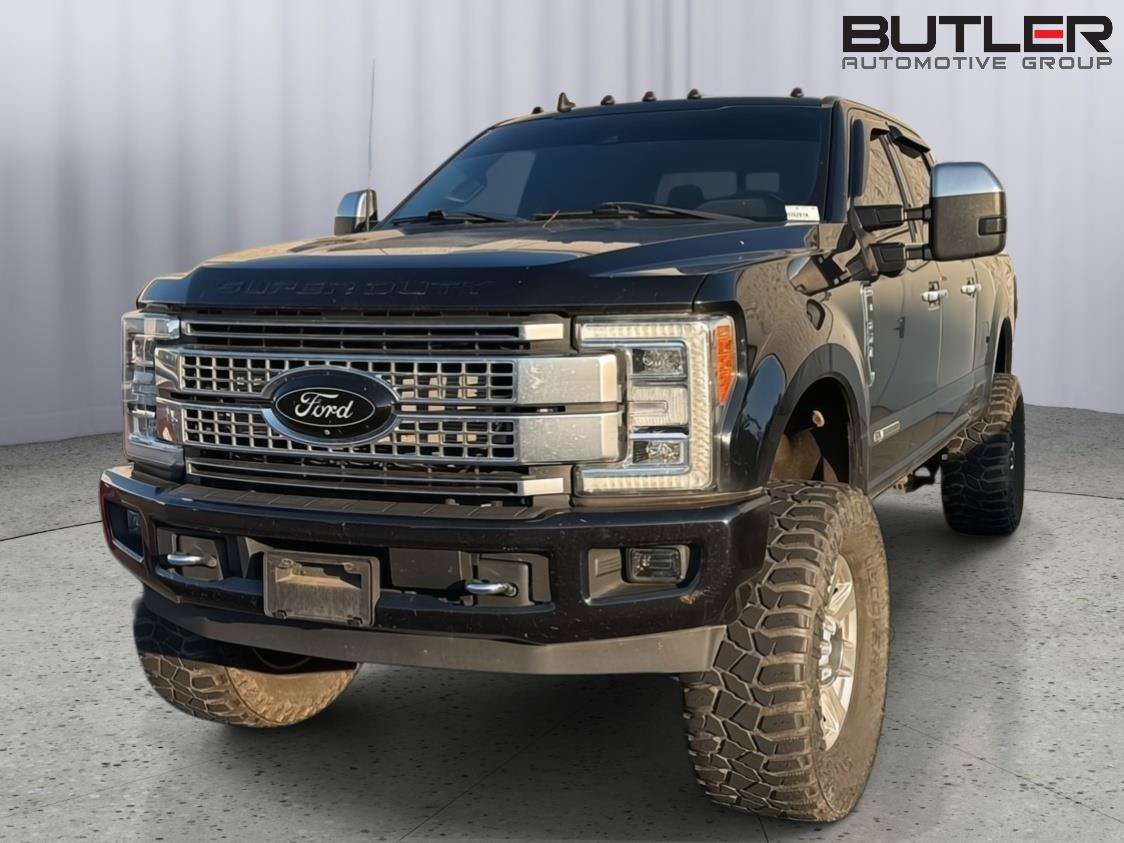 Used 2019 Ford F350 Platinum w/ Platinum Ultimate Package AWD/4WD image 3