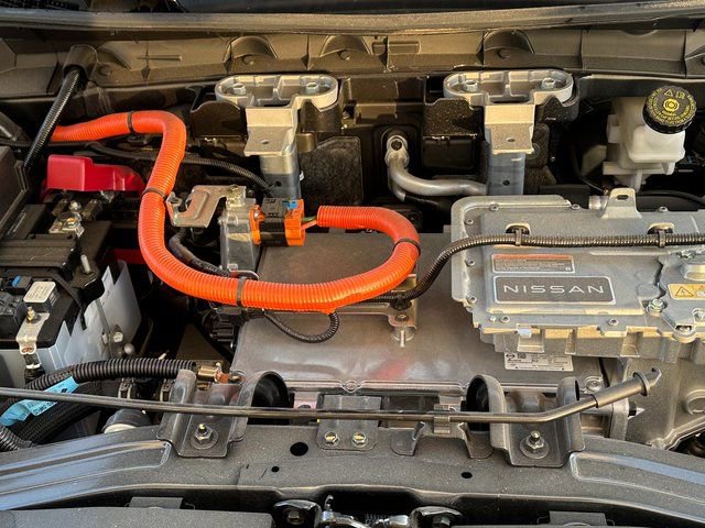 Used 2024 Nissan Ariya AWD image 9