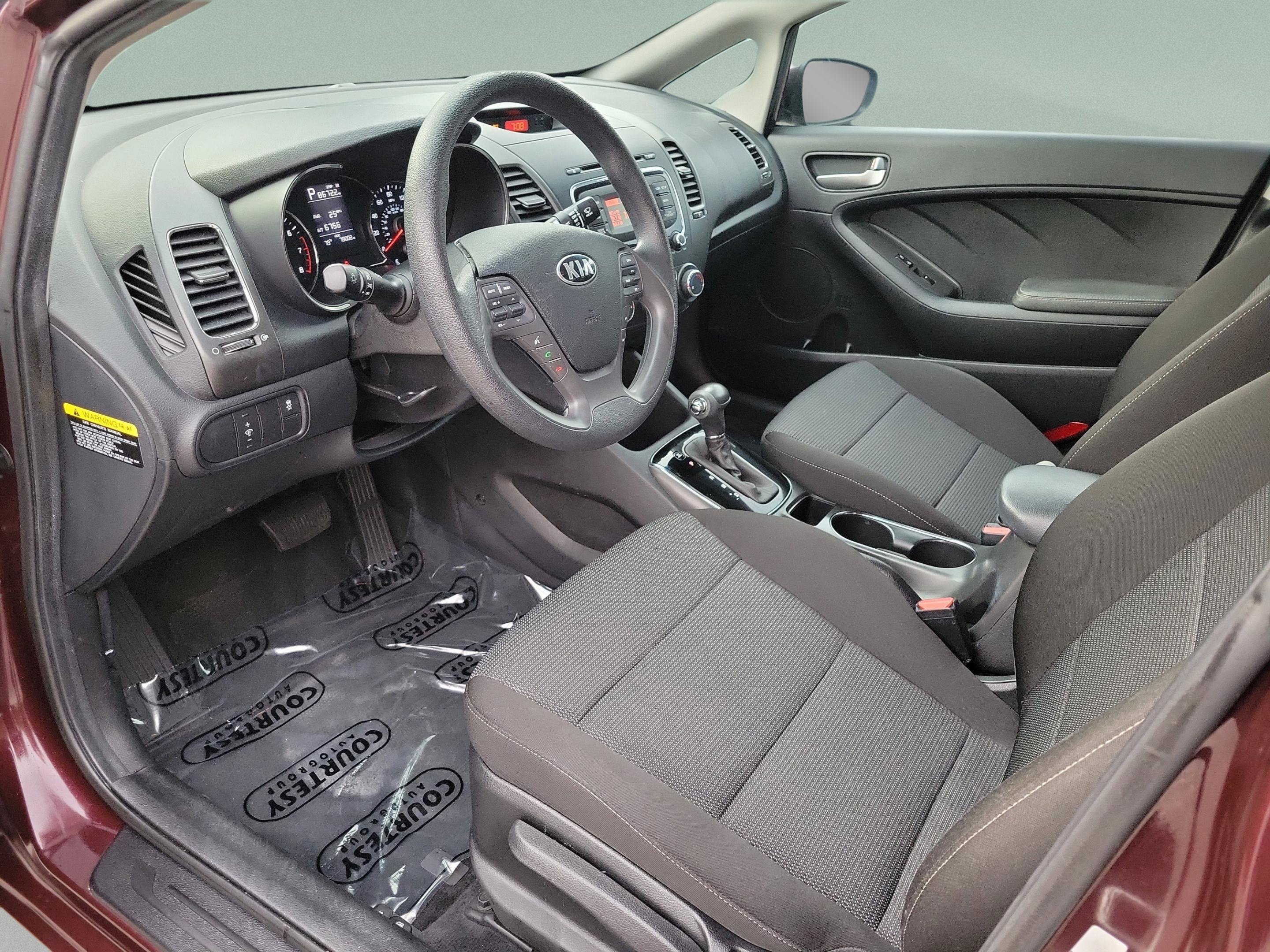 Used 2018 Kia Forte LX FWD image 14