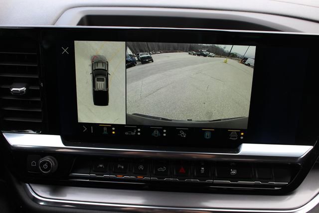 Used 2023 Chevrolet Silverado 1500 High Country w/ Technology Package image 24