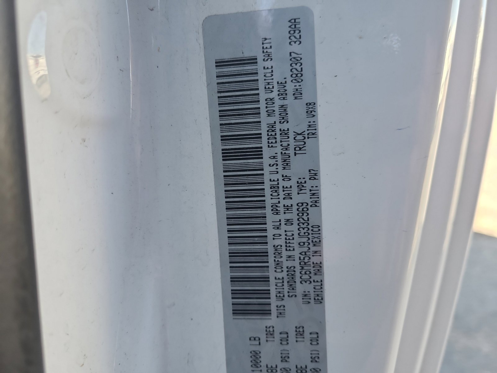 Used 2018 RAM 2500 Tradesman w/ Chrome Appearance Group image 34