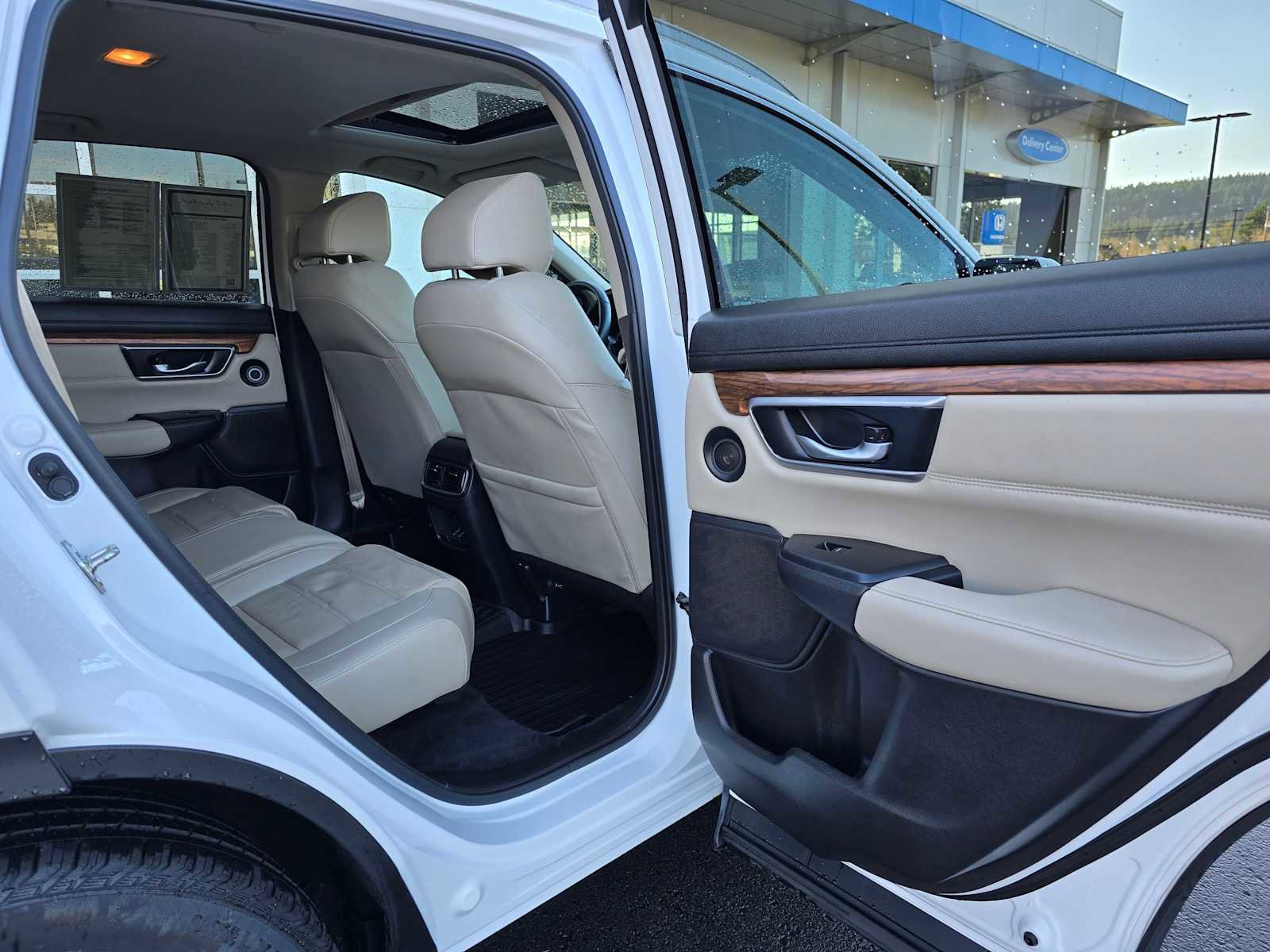 Used 2020 Honda CR-V Touring image 15