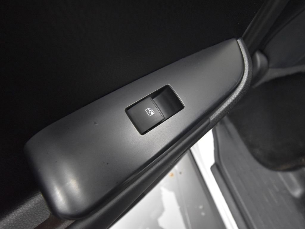 Used 2019 Toyota Highlander XLE image 10