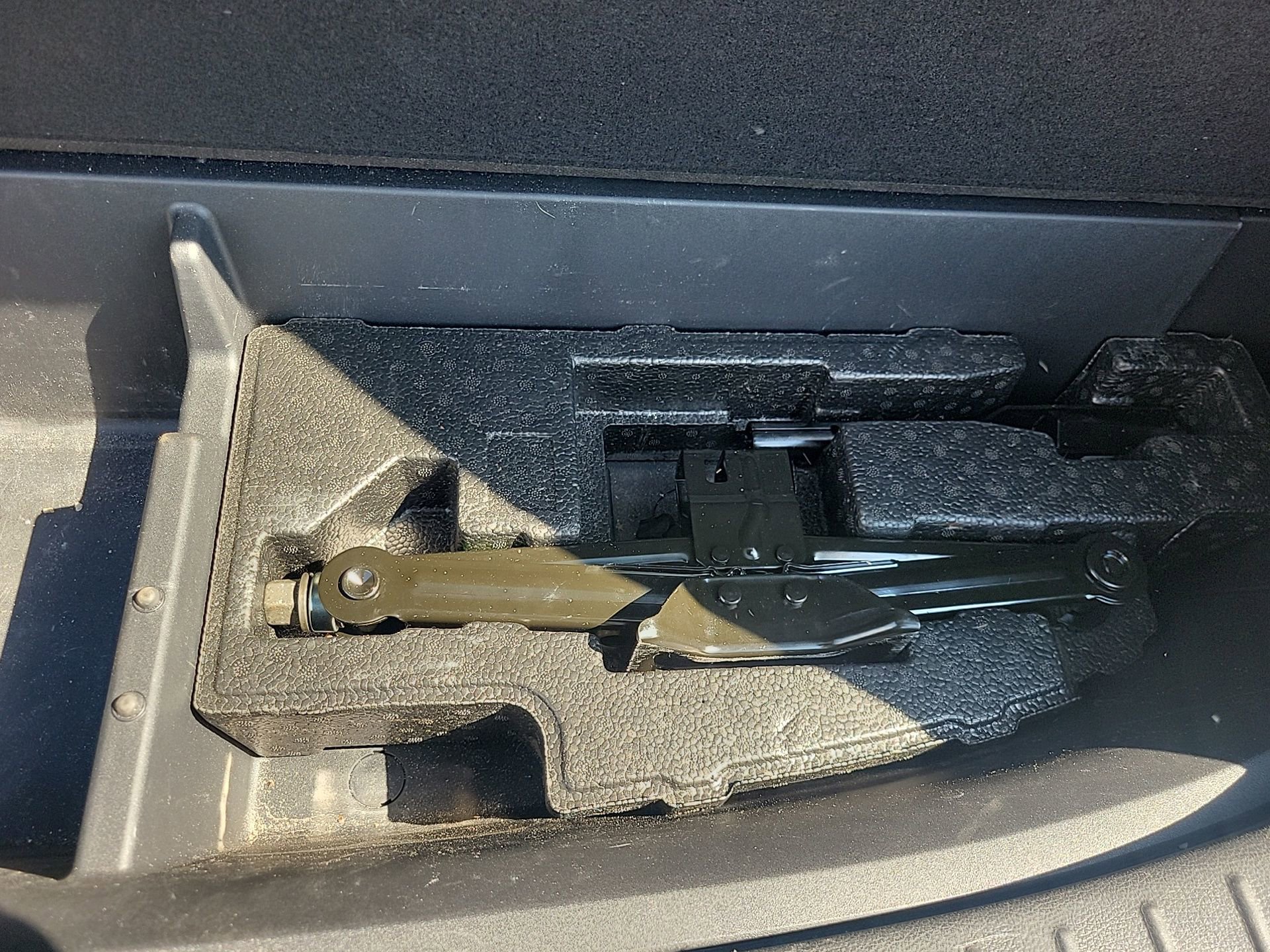 Used 2023 Hyundai Santa Fe SEL FWD image 15