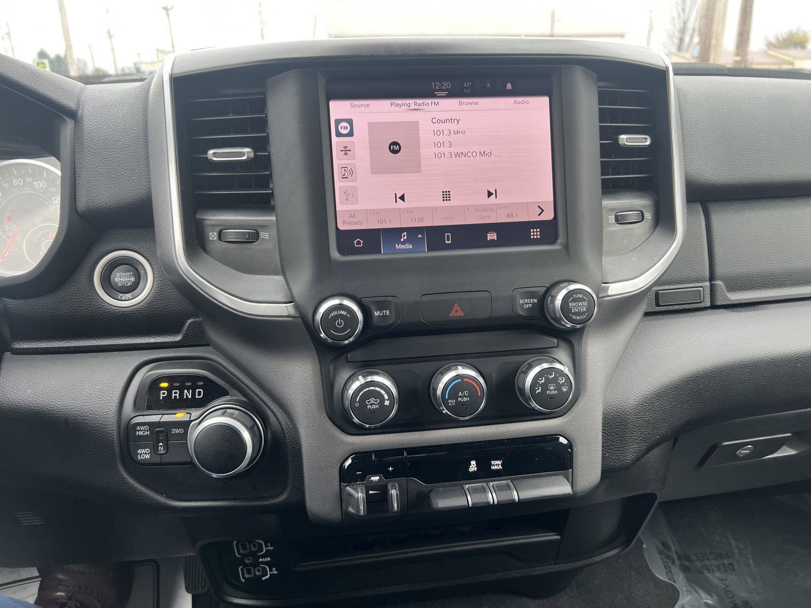 Used 2024 RAM 2500 Big Horn w/ Bed Utility Group image 15