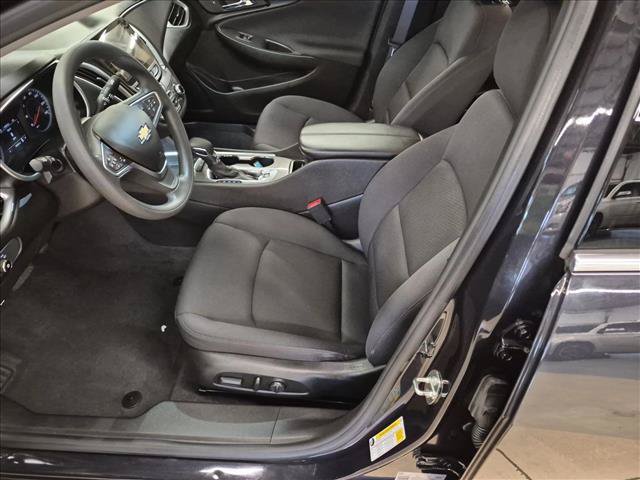 Used 2023 Chevrolet Malibu LT FWD image 15