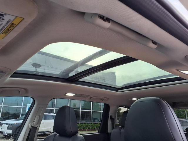 Certified 2022 Subaru Ascent Touring w/ Popular Package #2A AWD/4WD image 6