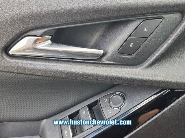 New 2027 Chevrolet Equinox RS FWD image 22
