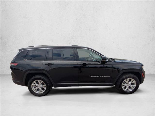 Used 2023 Jeep Grand Cherokee L Limited w/ Trailer Tow Group (B) AWD/4WD video 4