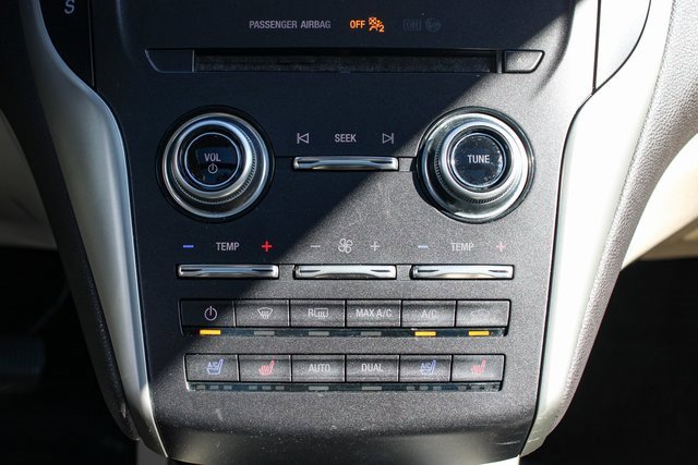 Used 2017 Lincoln MKC Reserve w/ Lincoln MKC Climate Package image 21