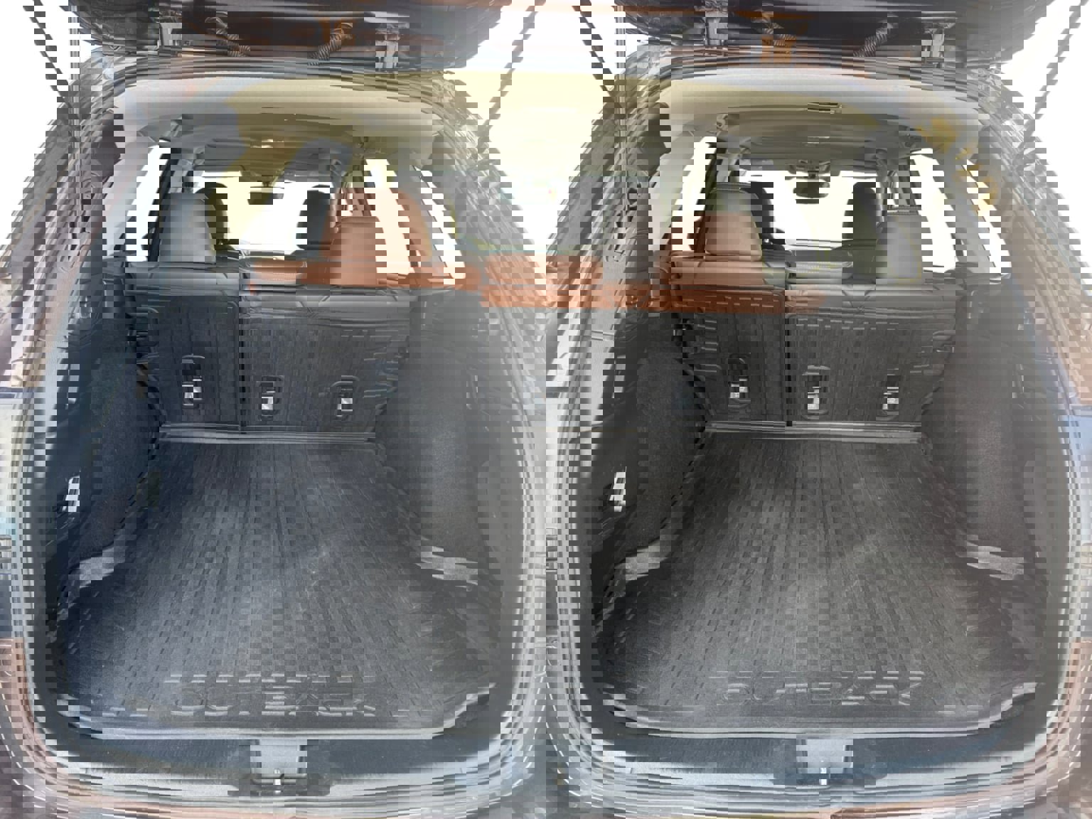 Used 2019 Subaru Outback 3.6R Touring w/ Popular Package #3A image 18