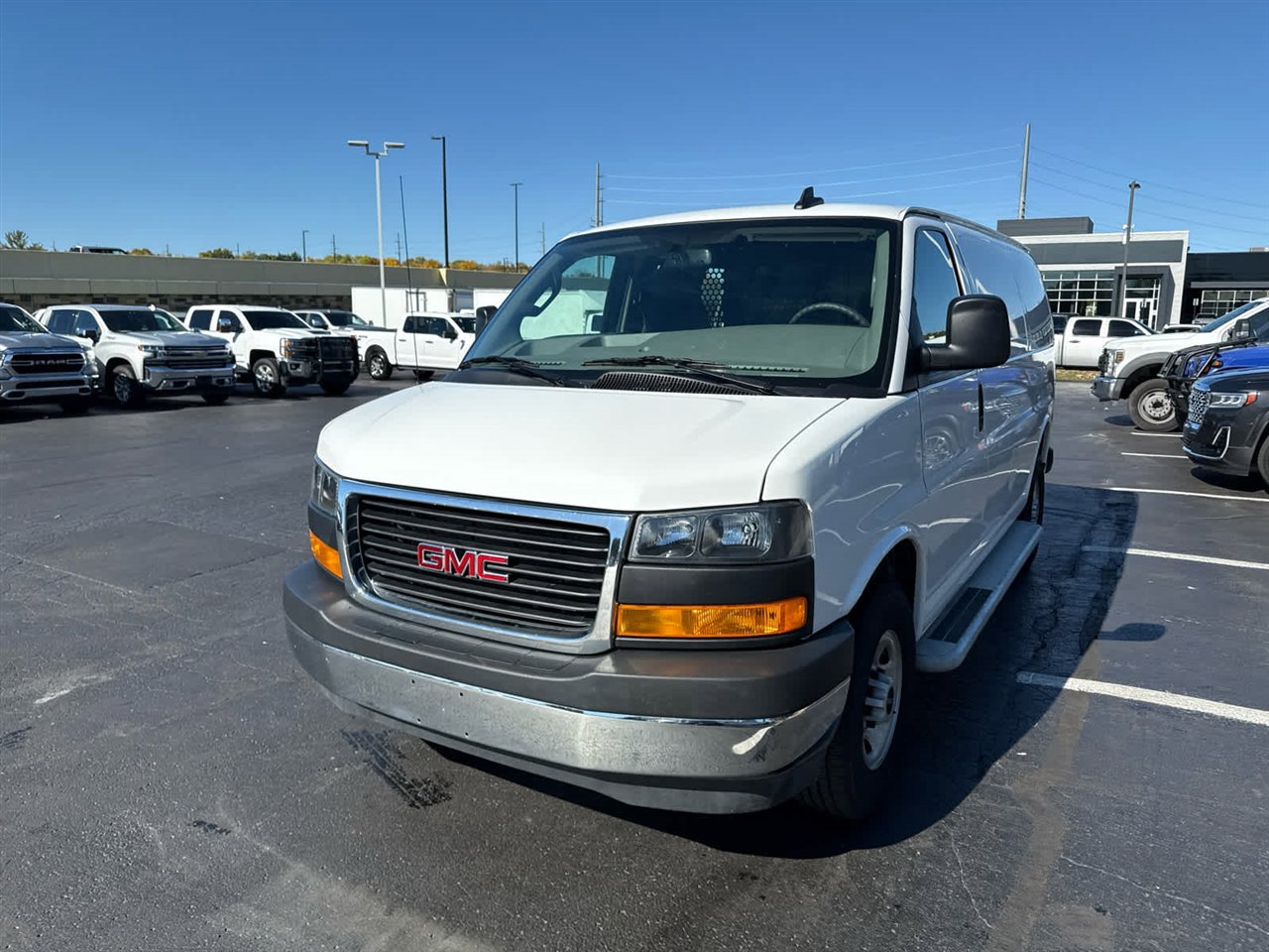 Used 2024 GMC Savana 2500 w/ Driver Convenience Package image 4