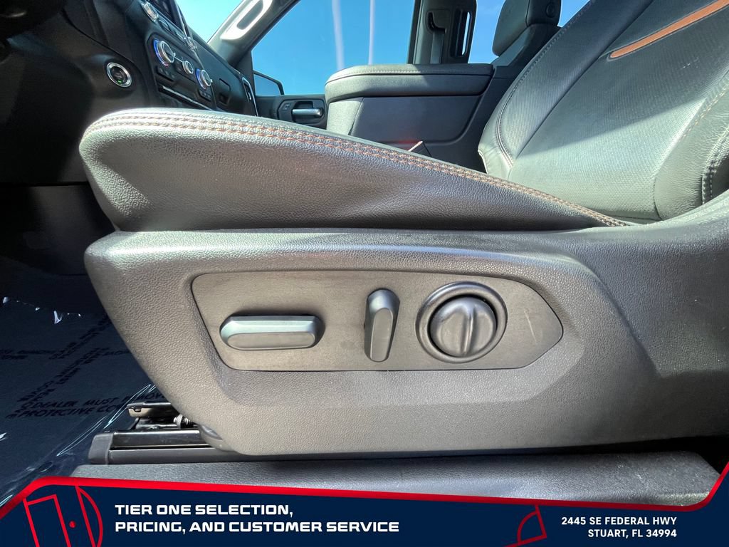 Used 2021 GMC Sierra 1500 AT4 w/ AT4 Value Package AWD/4WD image 17