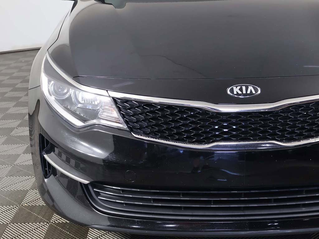 Used 2017 Kia Optima LX image 10