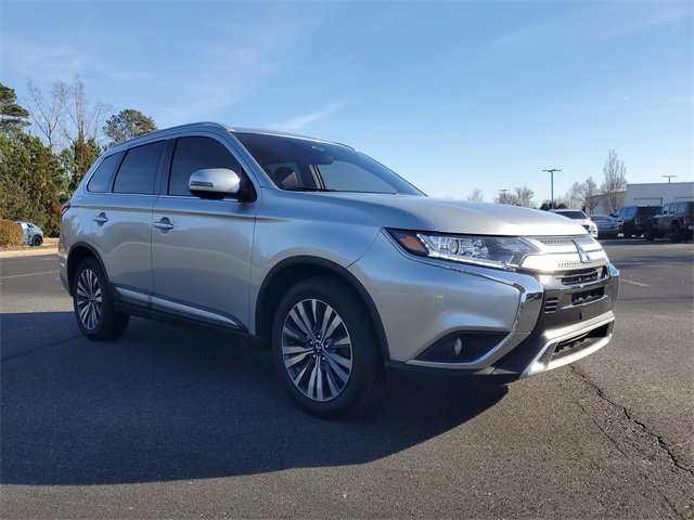 Used 2020 Mitsubishi Outlander SEL image 3