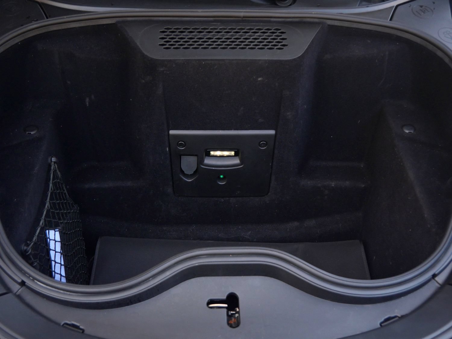 Used 2023 McLaren GT RWD image 24