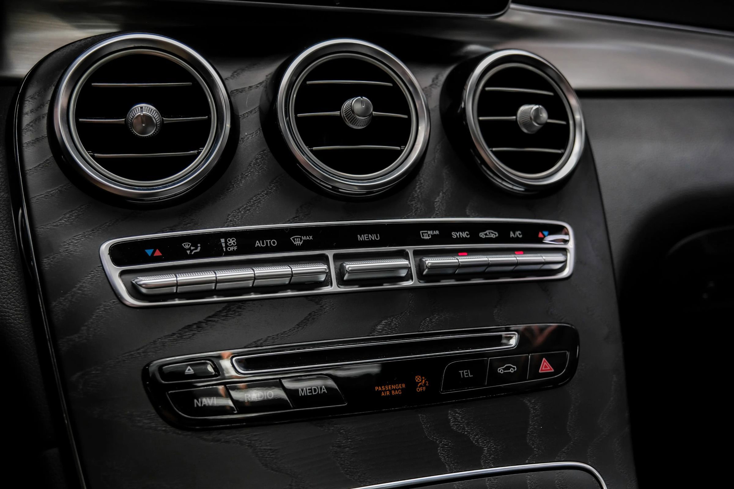 Used 2019 Mercedes-Benz GLC 300 image 30