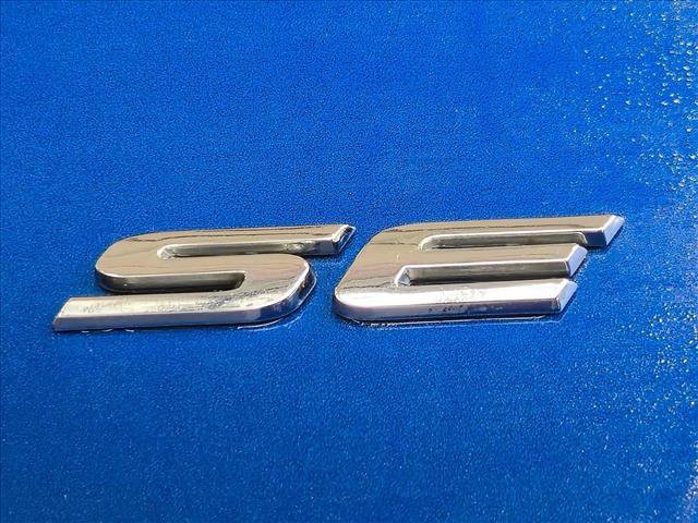 Used 2017 Ford Fusion SE w/ Fusion SE Technology Package FWD image 11