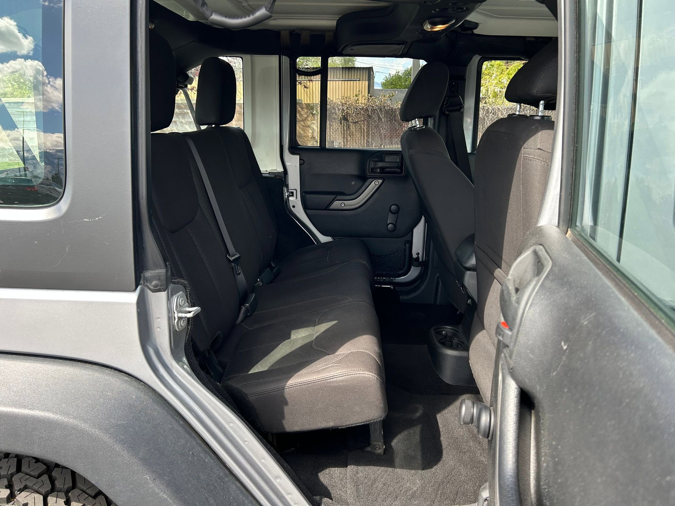 Used 2016 Jeep Wrangler Unlimited Sport w/ Connectivity Group image 25