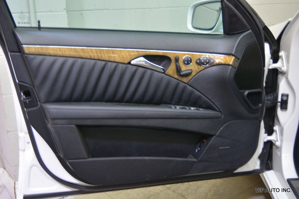 Used 2009 Mercedes-Benz E 550 Sedan image 7