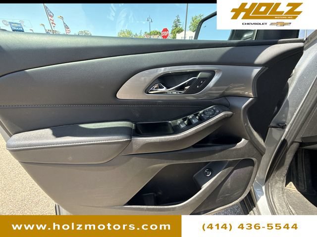 Certified 2023 Chevrolet Traverse LT w/ Rear Camera Mirror Package AWD/4WD image 21