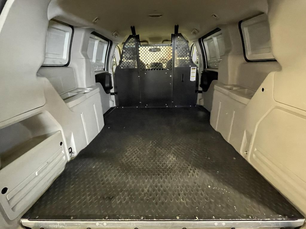 Used 2015 RAM C/V Tradesman w/ UConnect Hands-Free Group image 18