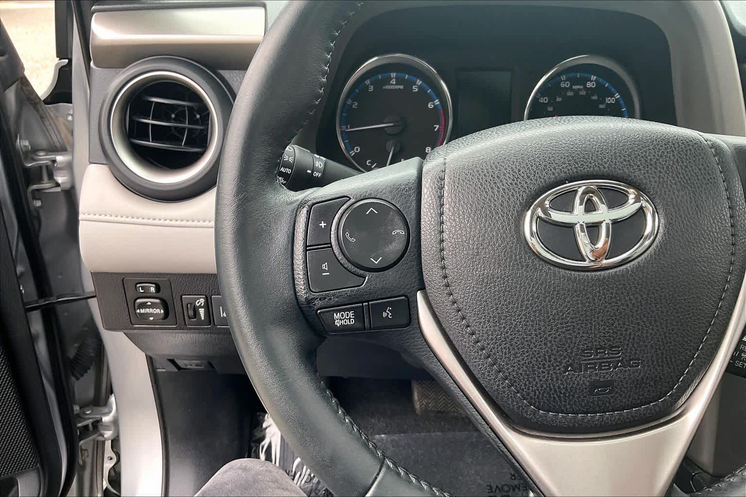 Used 2016 Toyota RAV4 Limited AWD/4WD image 45