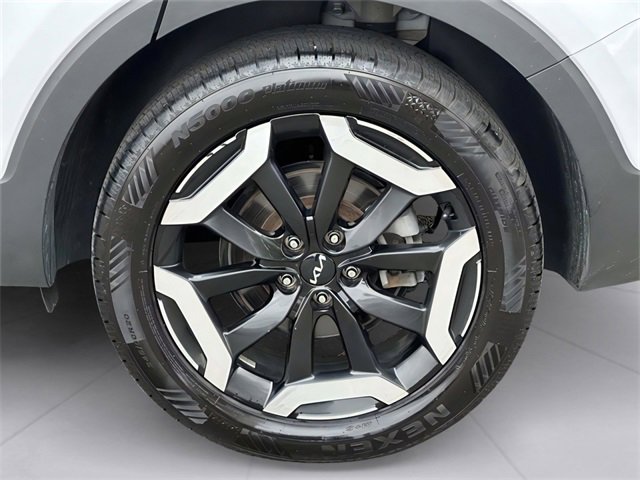 Used 2023 Kia Telluride EX w/ EX Captain's Chair Package image 29