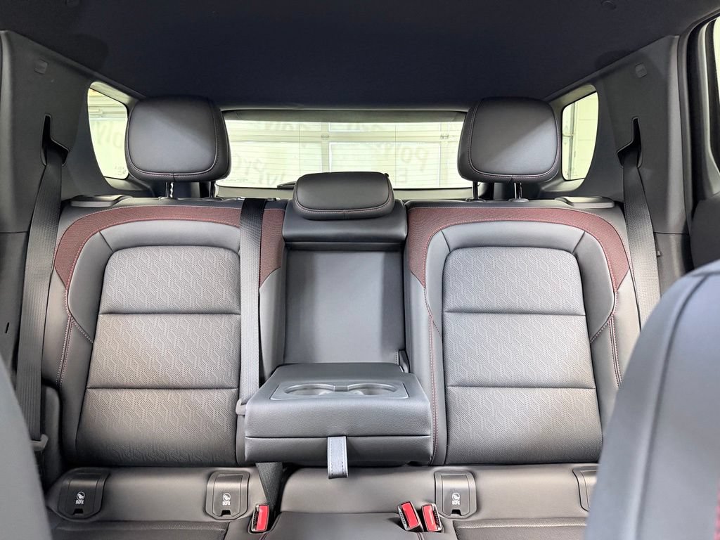 New 2027 Chevrolet Equinox RS FWD image 19