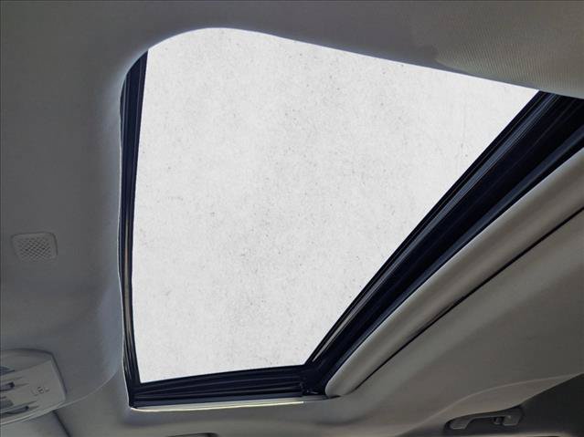 Used 2021 Toyota Highlander XLE FWD image 15